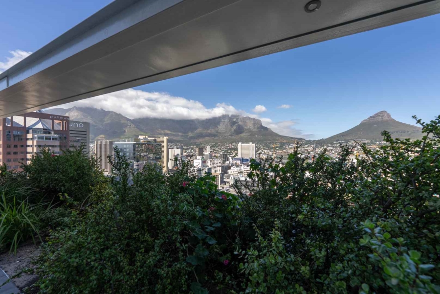 1 Bedroom Property for Sale in Cape Town City Centre Western Cape